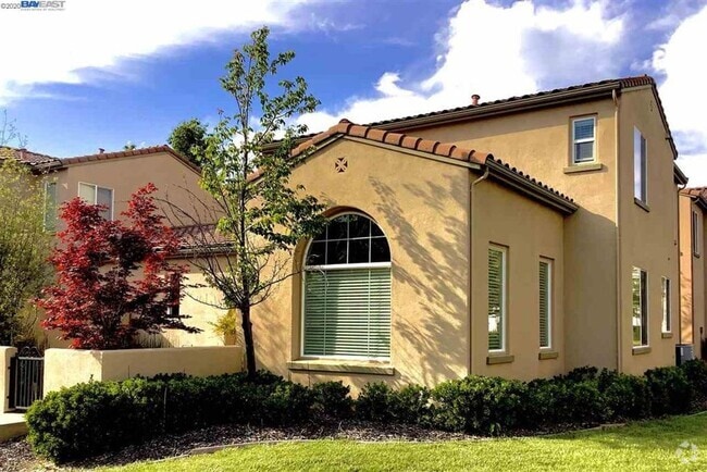 Building Photo - $3,990 - 4 BR - GORGEOUS SAN RAMON HOME IN...