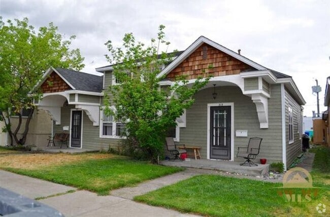 Building Photo - 313 S 2nd St Rental