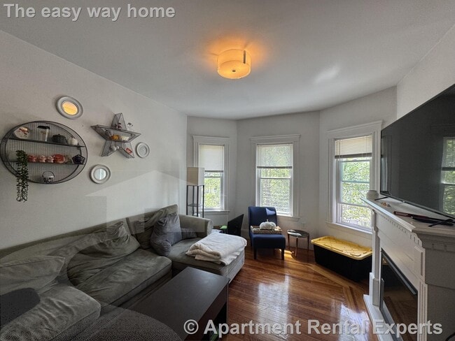 Photo - 78 Bristol Rd Unit #2