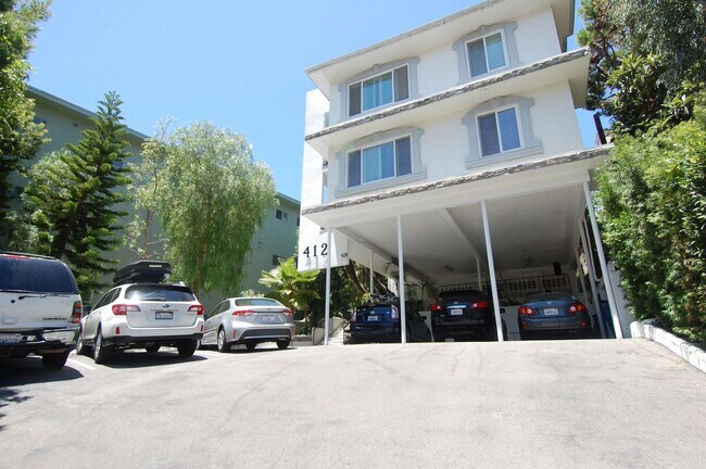 Building Photo - 412 Avenida Santa Barbara Unit Apt 2