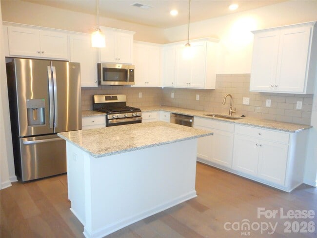 Photo - 270 Harpers Run Ln