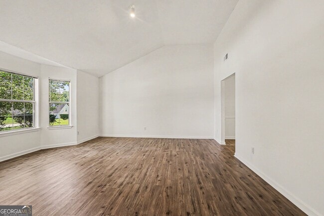 Photo - 2233 Glen Briar Way