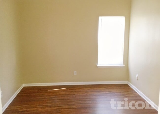 Photo - 6648 Hampton Way Dr