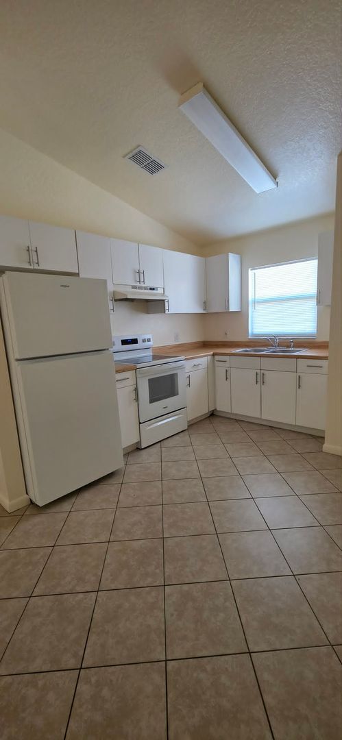 Photo - Spacious 2-bedroom, 1-bath apartment available now! Unit 8351 Omaha Circle