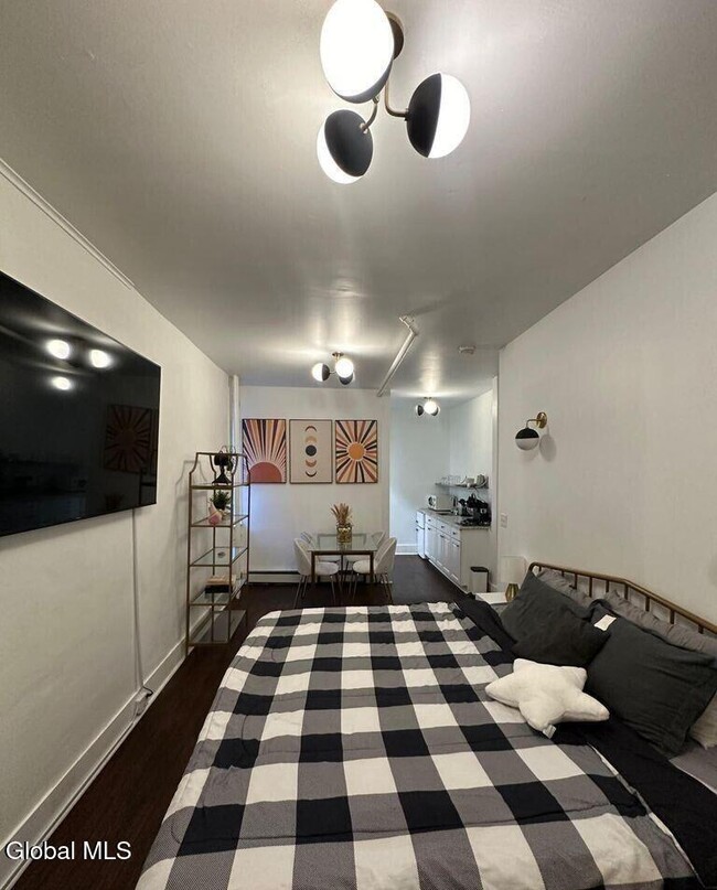 Photo - 51 Elm St Unidad 2