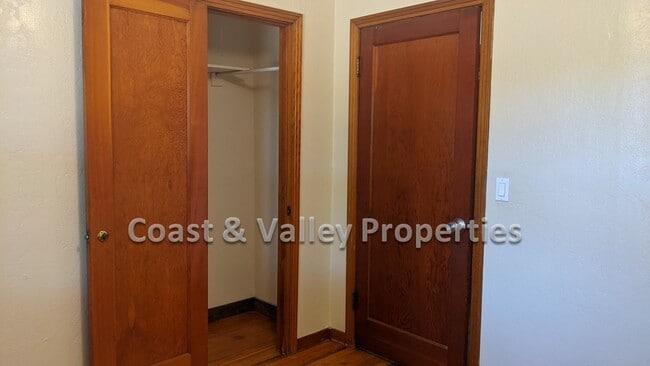 Photo - 10385 Reese Cir Unidad 10385 Reese Cr. Room-2, Salinas, CA 93907