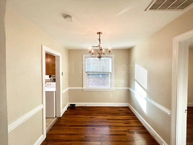 Photo - 2705 Dellrose Ave