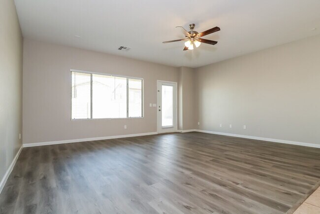 Photo - 5426 W Harwell Rd