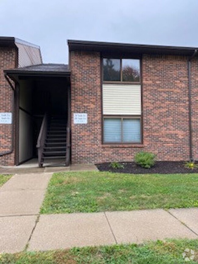 Building Photo - 2 Bedroom Apartment in Butler!!!