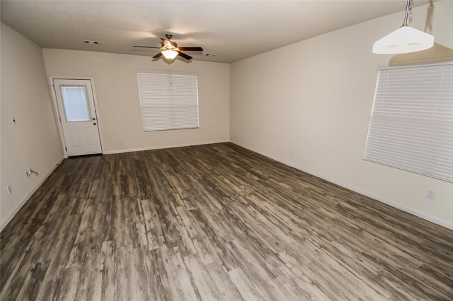 Photo - 2607 Montecito Ln