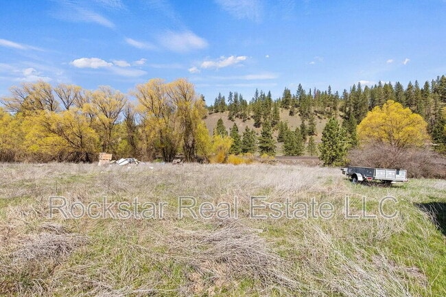 Photo - 9322 S Spokane St