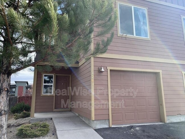 Photo - 1201 SW 27th St Townhome