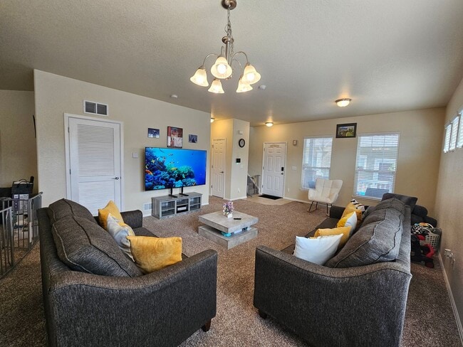 Photo - 3 Bed 3 bath house in 80916!