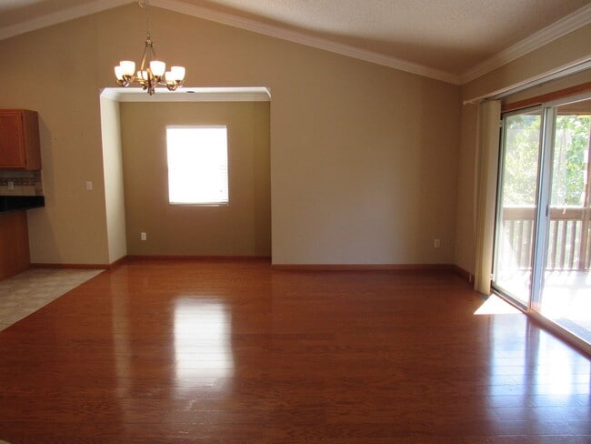 Photo - Lakefront house with Cove Protection