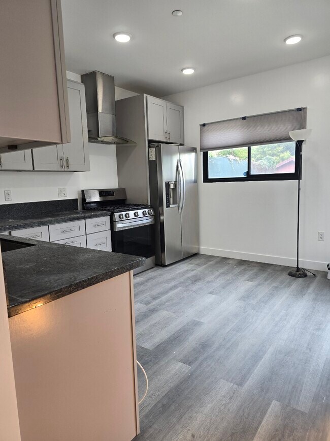 Photo - 1247 Crenshaw Blvd Unit 1245