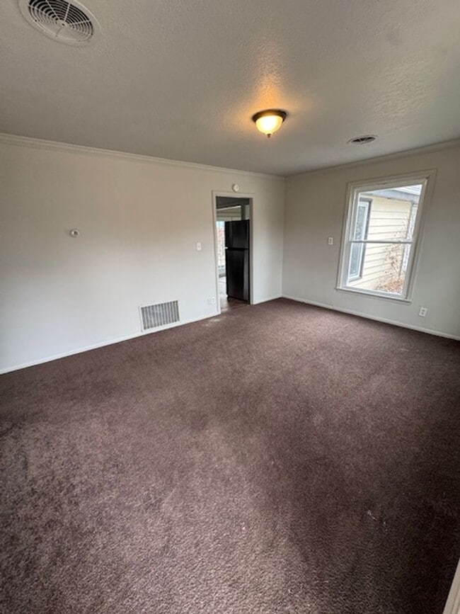 Photo - 4622 Smith St