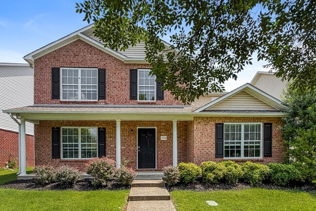 3346 Blaze Dr
