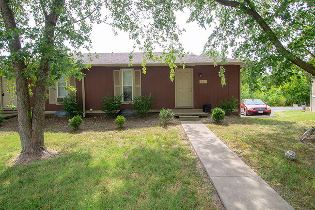 Photo - 207 Wheaton Ct Townhome