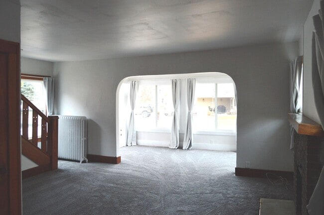 Photo - 3 Bedroom, 1.5 Bath House for Rent