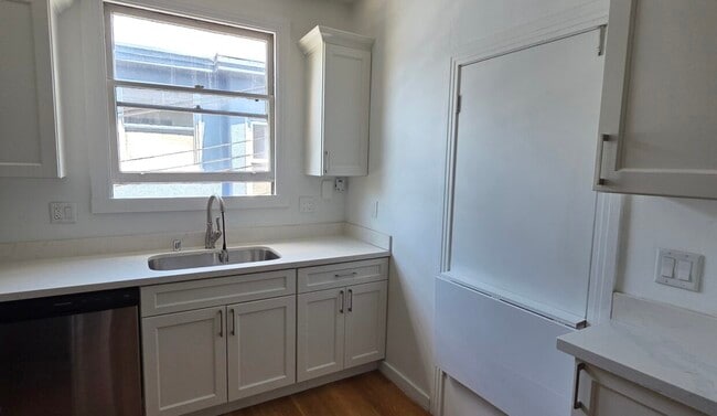 Photo - 2720 College Ave Unit 3