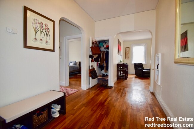 Photo - 2045 Commonwealth Ave Unit 4
