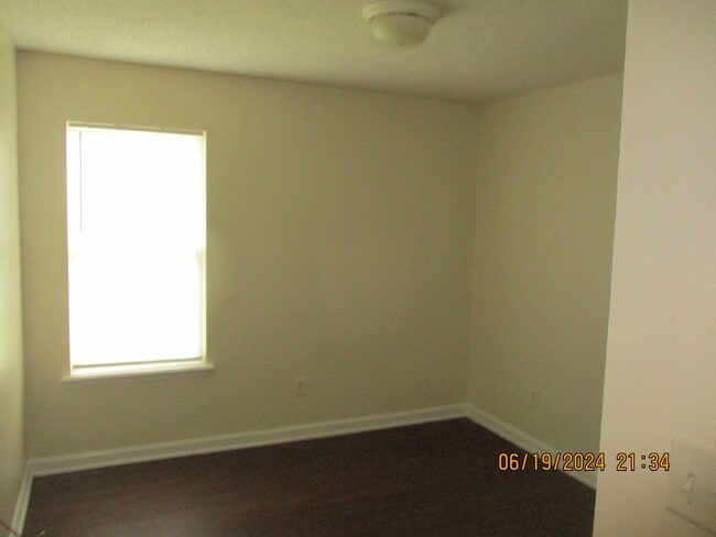Photo - 139 Twelve Oaks Ct