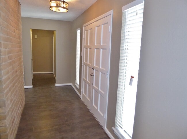 Photo - 21311 Park Mt Dr