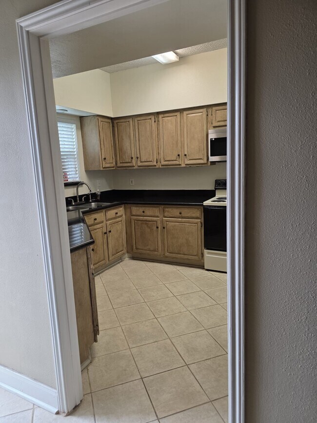 Photo - 5976 Woodway Place Ct