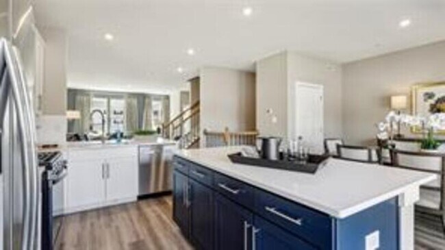 Photo - 305 Gable Court