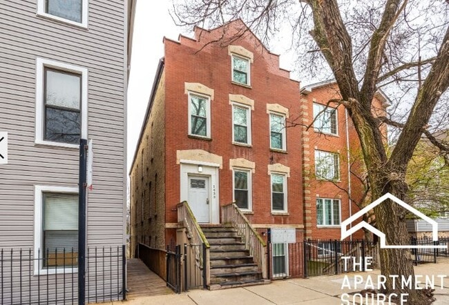 Photo - 1433 N Cleaver St Unit 2F