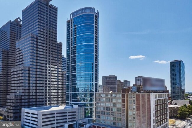 Building Photo - 2101 Market St Unit 1608 Rental