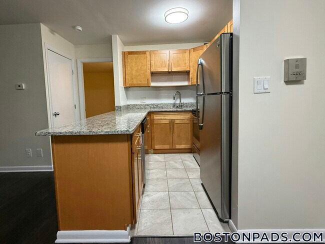 Photo - 16 Westgate Dr Unit 3T