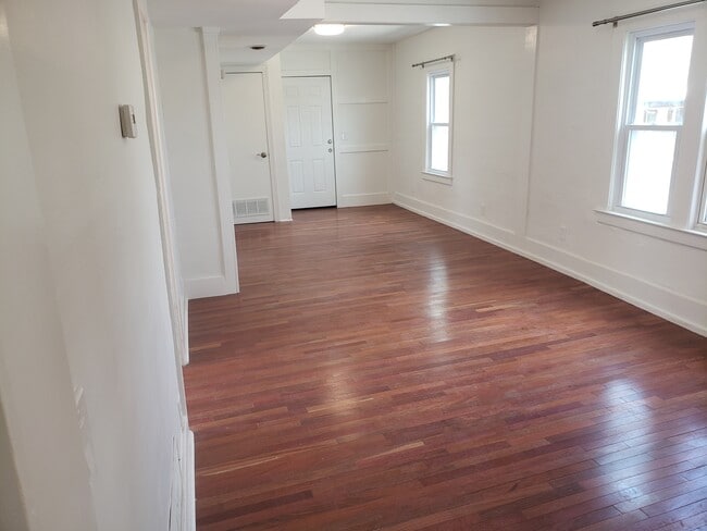 Photo - 9 Elizabeth St Unit 2