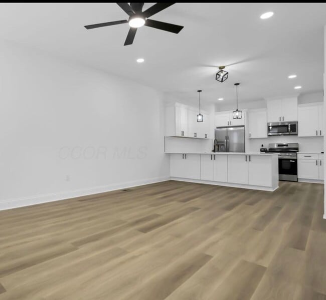 901 Miller Ave