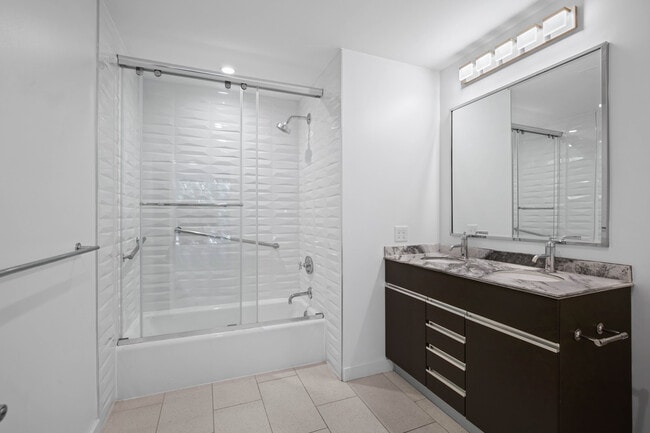 Photo - The Meridia Apartments