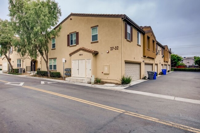Photo - Fantastic 4 Bedroom House in Central San Diego Available in August!!