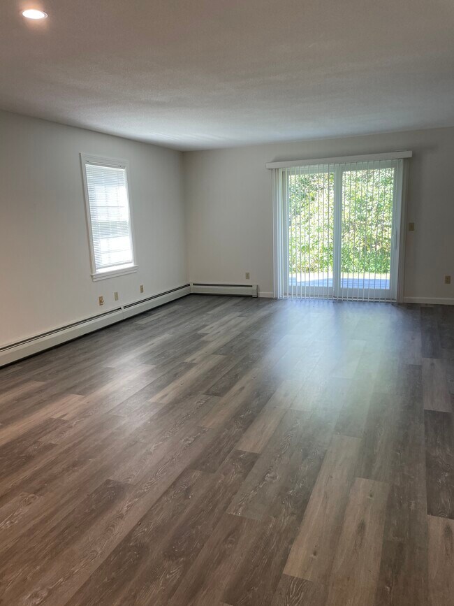 Sala de estar - 60 Brickyard Rd