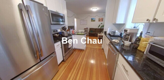 Photo - 17 Ashland St Unidad 3B