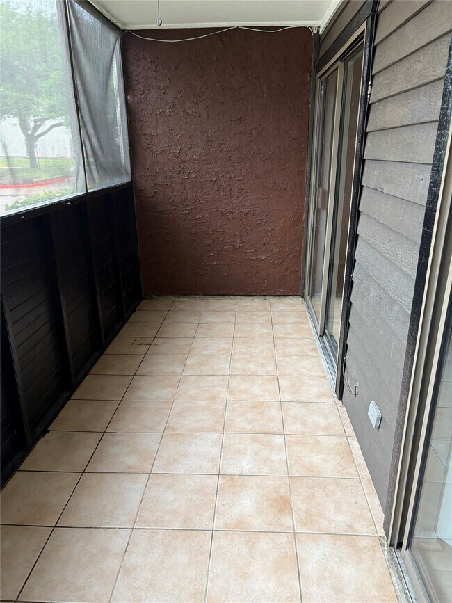 Photo - 3055 Walnut Bend Ln Unidad 13
