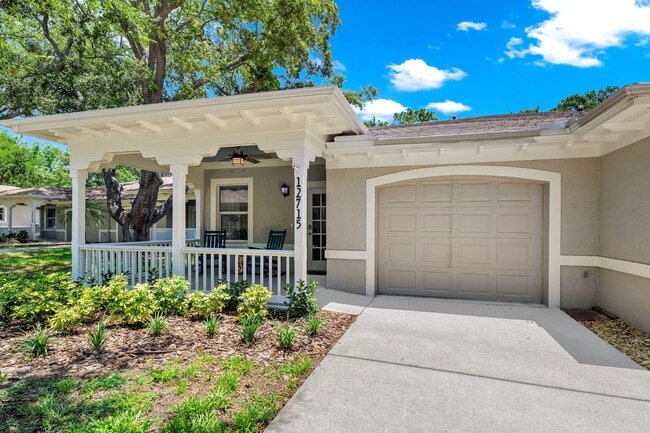 Building Photo - 2028 Villa Sites Dr