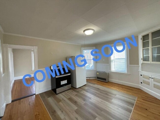 Building Photo - 68 Laval St Unit 3