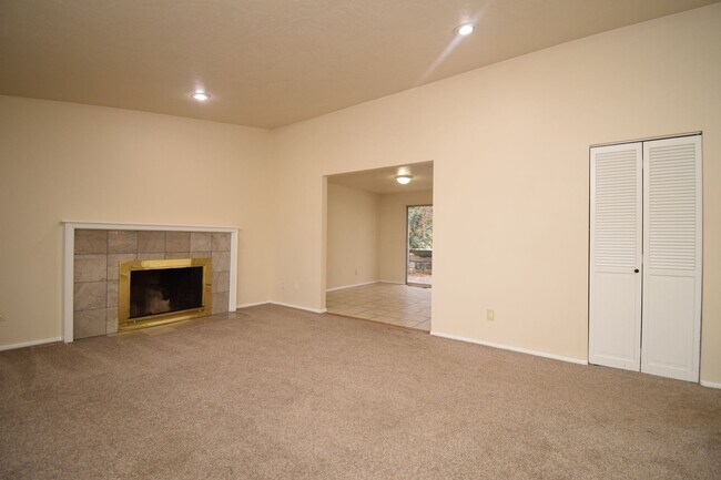 Photo - Bright 3 Bed in North Salt Lake – Near Parks, Trails, Shopping & Dining!!