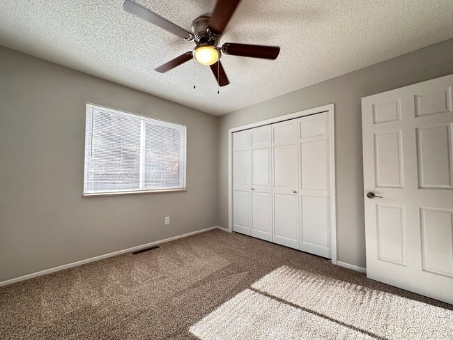 Photo - 2015 Pine Grove Ave