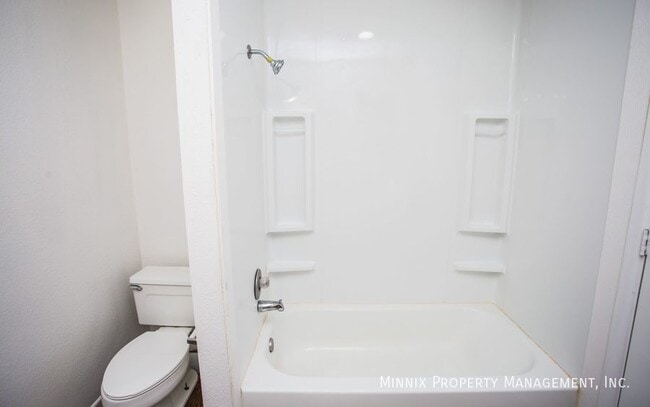 Photo - 1103 80th St