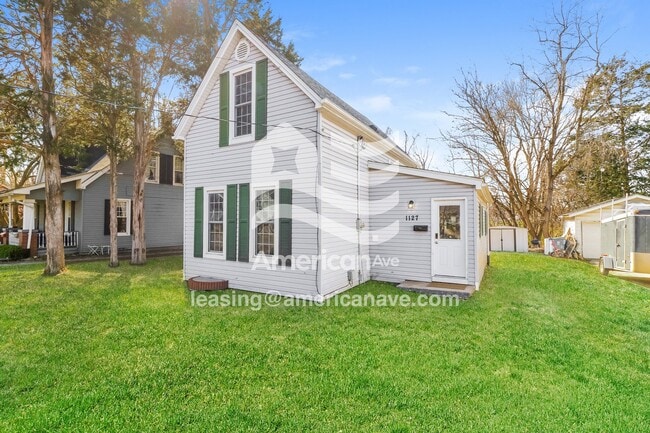 Photo - 1127 Williams St