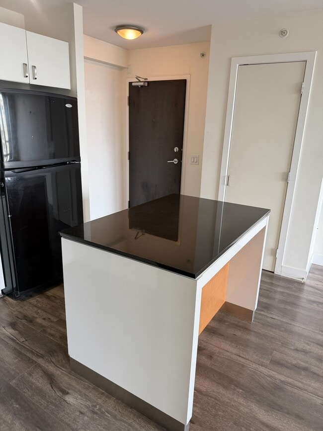 Photo - 151 2nd St W