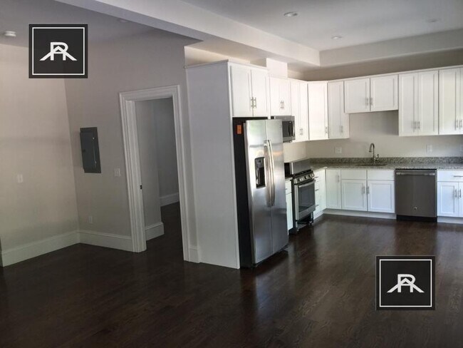 Photo - 4 bedroom in Newton MA 02467 Unit 2