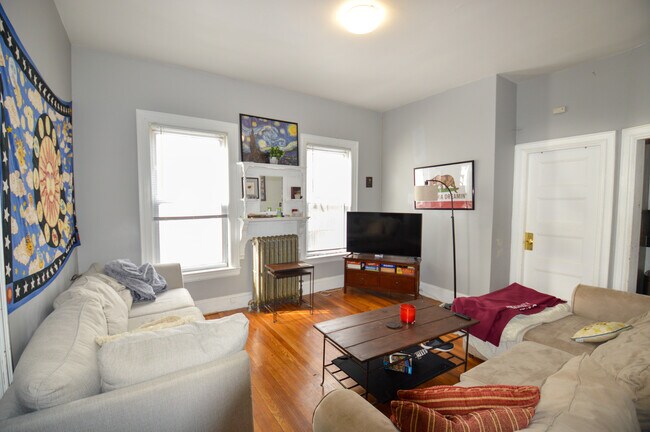 Photo - 85 Surrey St