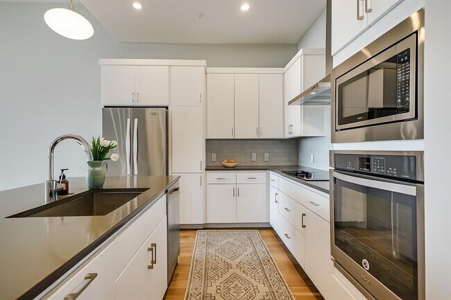 Photo - 5921 Hiline Rd Unit 2.403