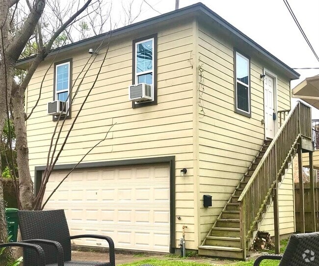 Building Photo - 3008 Wichita St Rental